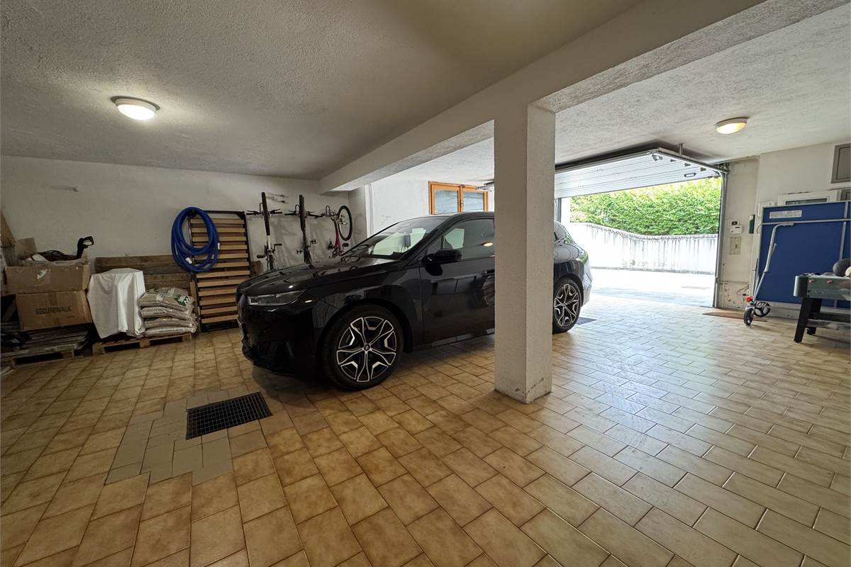 Prestigiosa villa con piscina