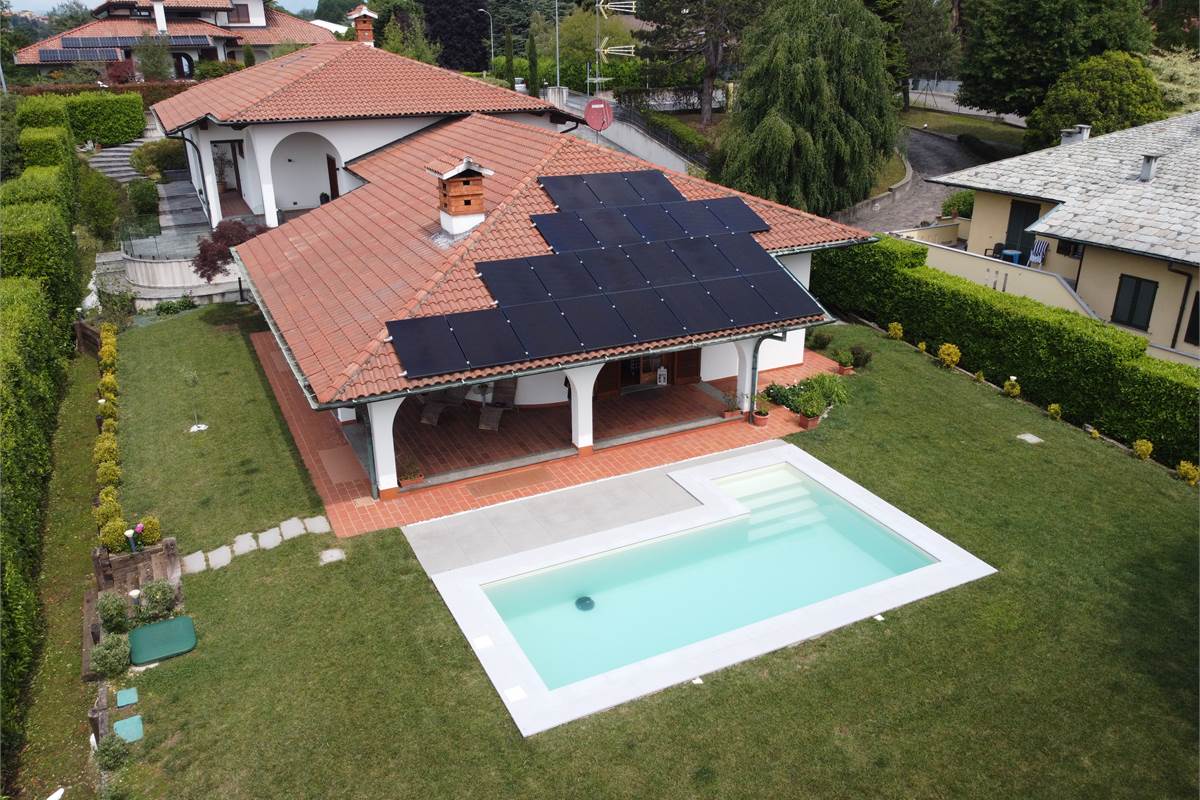 Prestigiosa villa con piscina