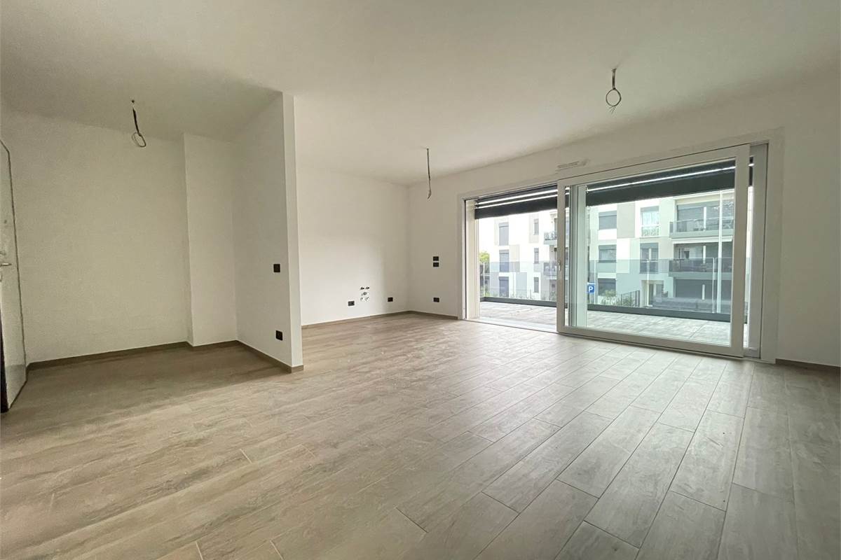 Nuovo trilocale con terrazzo