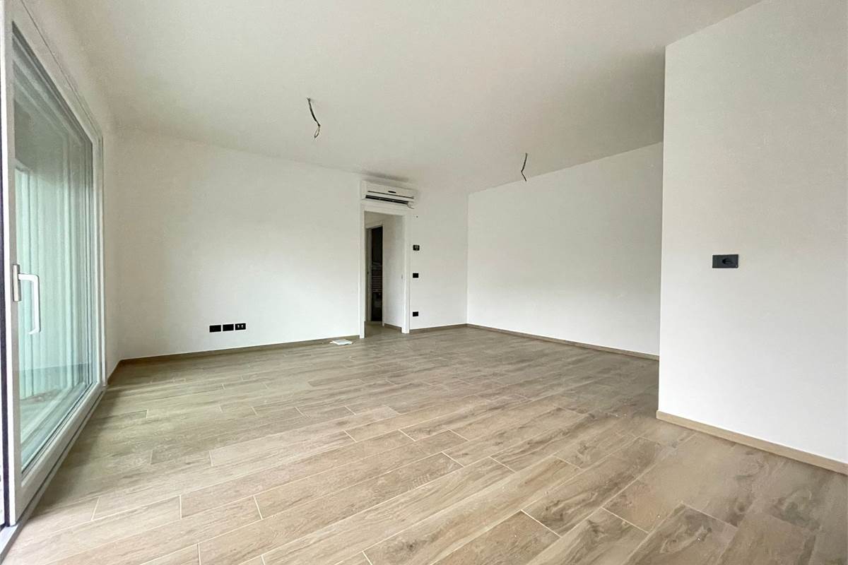 Nuovo trilocale con terrazzo