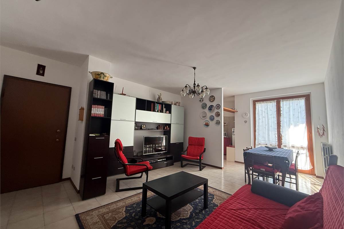 ASSO:PANORAMICO 4 LOCALI/DOPPI SERV.POSS.BOX