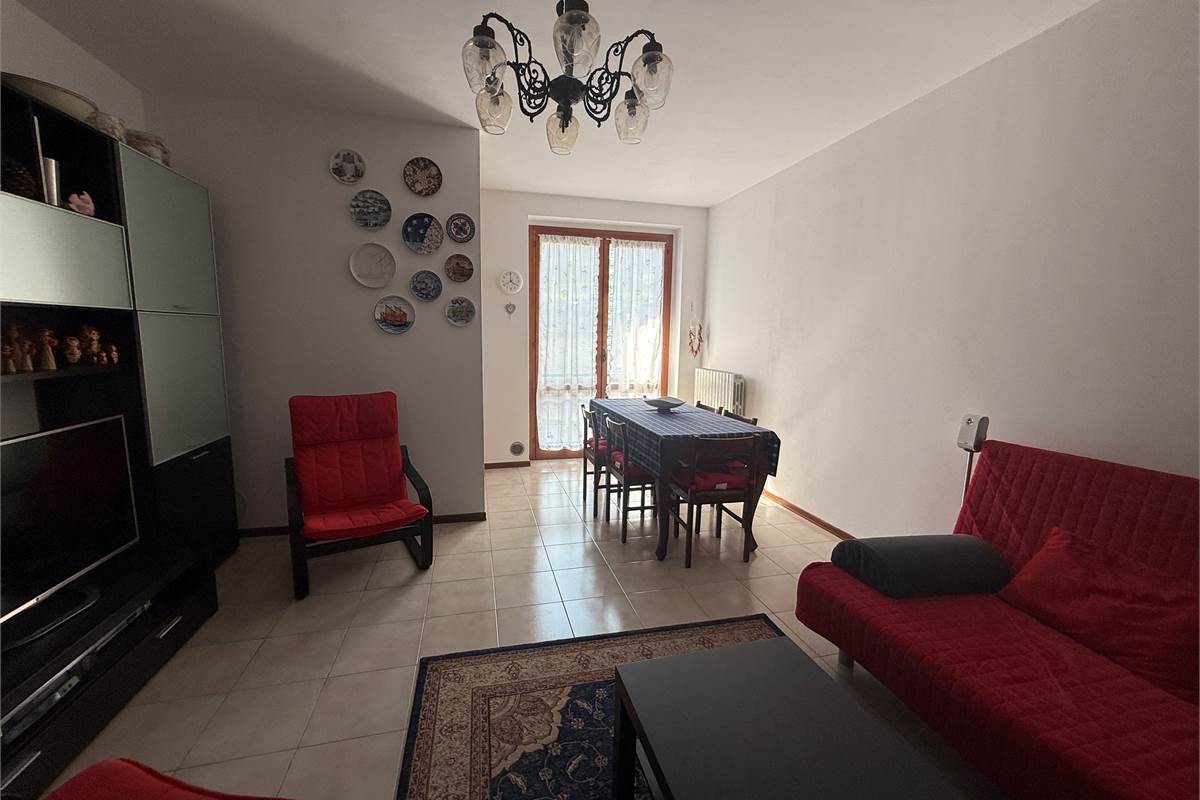 ASSO:PANORAMICO 4 LOCALI/DOPPI SERV.POSS.BOX