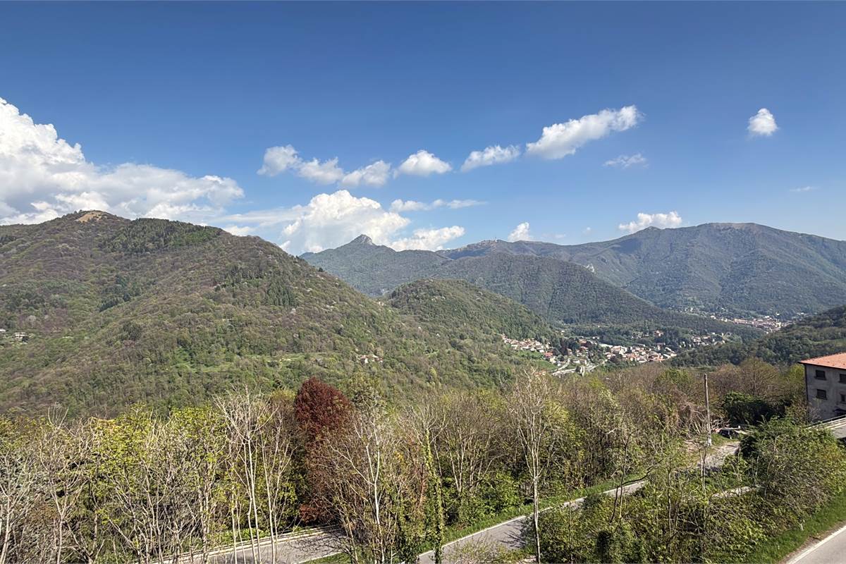 ASSO:PANORAMICO 4 LOCALI/DOPPI SERV.POSS.BOX