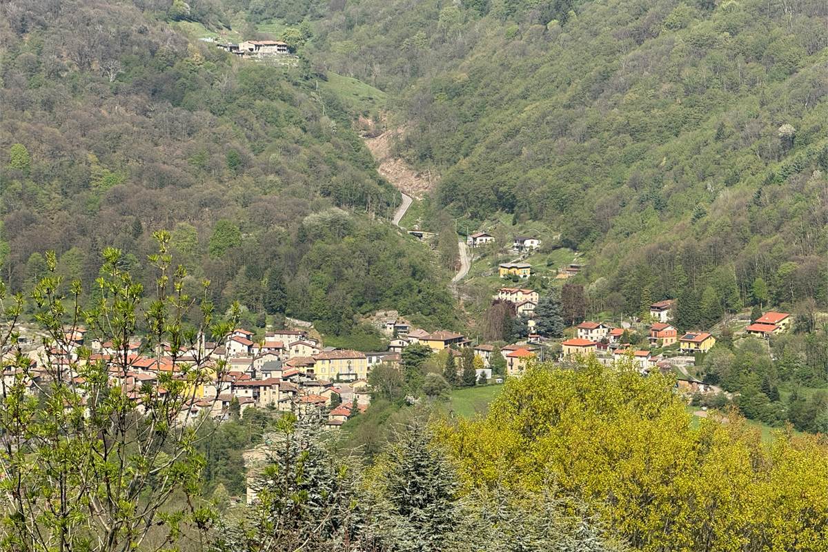 ASSO:PANORAMICO 4 LOCALI/DOPPI SERV.POSS.BOX