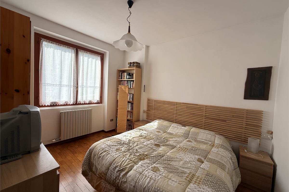 ASSO:PANORAMICO 4 LOCALI/DOPPI SERV.POSS.BOX