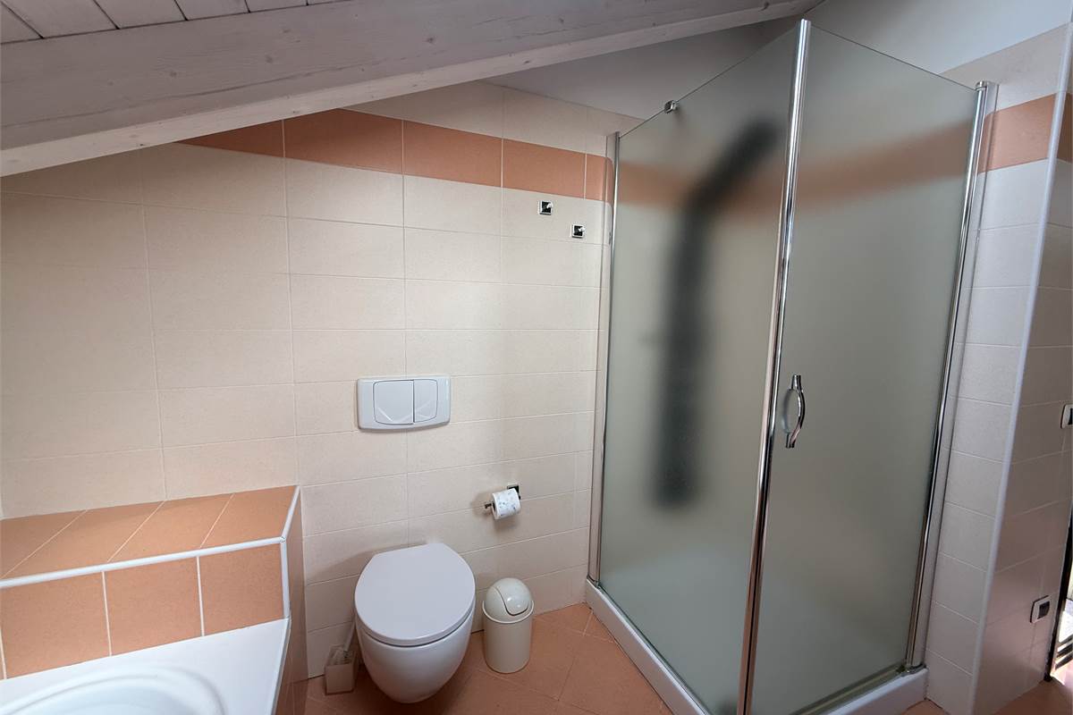 LURAGO:SOLUZIONE BELLISSIMA E AMPIA CON TERRAZZA E BOX DOPPIO