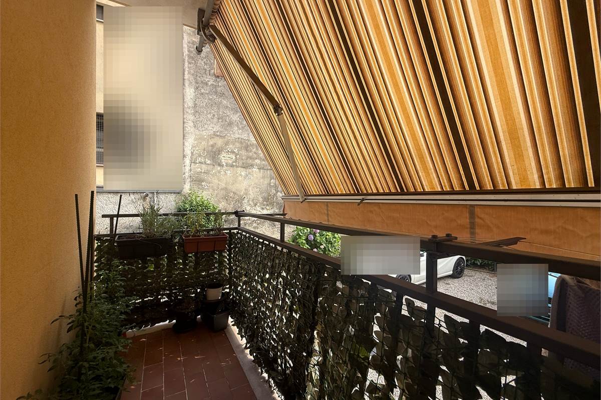 Canzo Centro: Elegante Bilocale di 70 mq Ristrutturato a Nuovo e Arredato